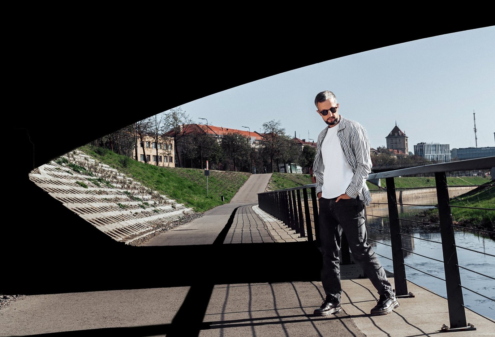 Fotografas Deividas Kvederys prie Nemuno Kaune