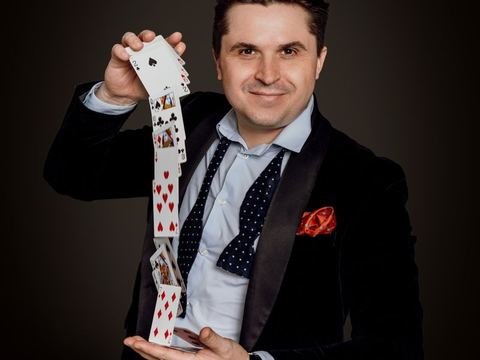 Jurijus Majauskas - renginių vedėjas EN FR RU PL — vestuvių vedėjas