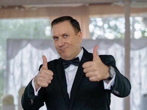 Andrius Burba — vestuvių vedėjas