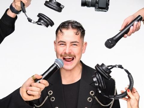 Ernestas Uknevičius — vestuvių vedėjas