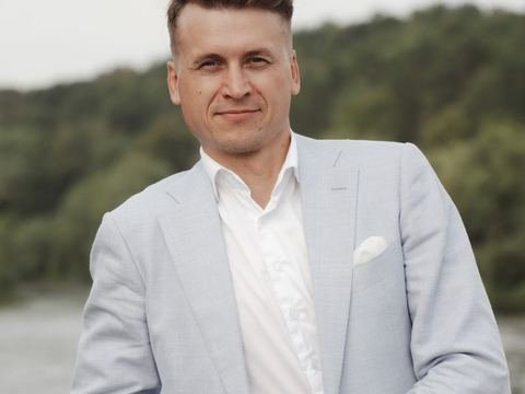 Ričardas Mikavičius — vestuvių vedėjas